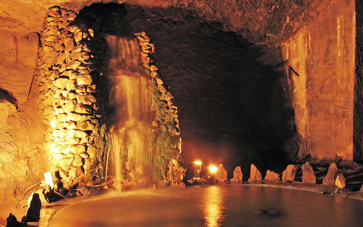 Wasserfall in der Marienglashöhle