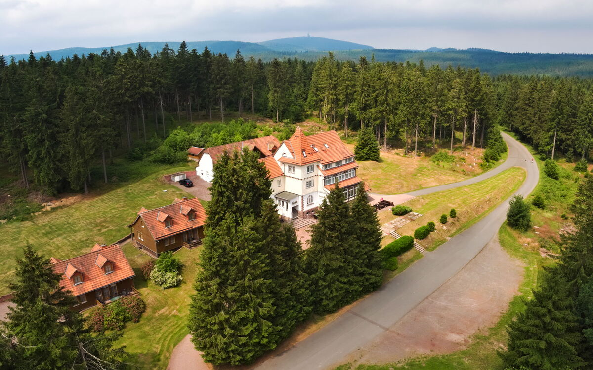 Spießberghaus am Rennsteig aus der Vogelperspektive